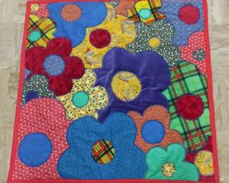 Vintage Mountain Artisans Original Quilt Wall Hanging Bright Floral Applique Patchwork