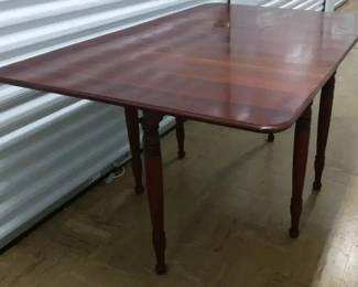 Classic Wooden DropLeaf Dining Table