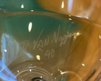 David Van Noppen Studio art glass bowl signed D. Van Noppen '90. Ruffled Edge and thorn base. 10x10x12 inches.