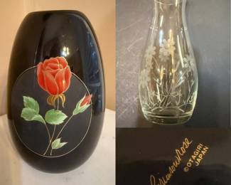 OTAGIRI JAPAN Crimson Rose Porcelain Vase Black Heart Gold 6-1/2” Trim