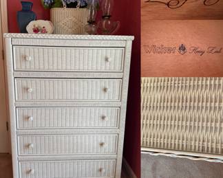 Lexington Wicker Henry Link
White Wicker 5 Drawer Chest of Drawers with inset Glass on Top 