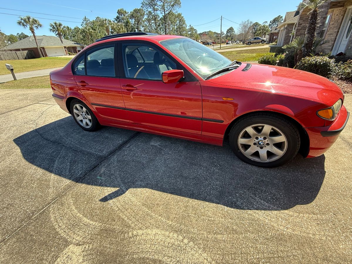 2003 BMW 325i 98,560 Miles
Some minor dents
$5300 first come first serve
Title in hand.
