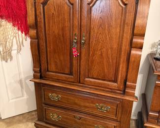 Oak gentlemen's armoire 