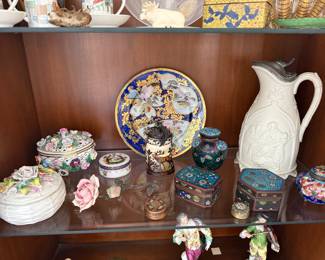 Living Room 
Early cloisonné 