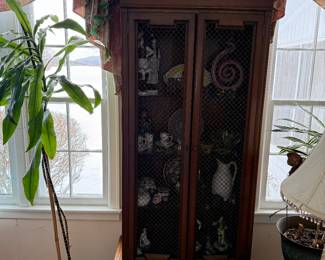 Living Room 
Hutch by Brandt