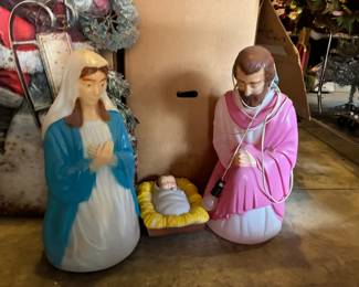 Vintage blow mold nativity