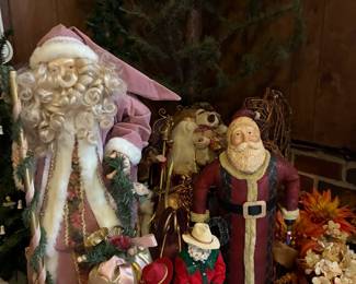Huge selection of Santa figurines