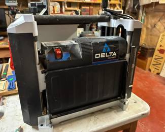 Delta 12.5-inch portable thickness planer