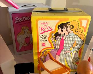Vintage Barbie case