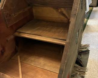 Colonial style saltbox house model