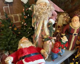 Huge selection of Santa figurines