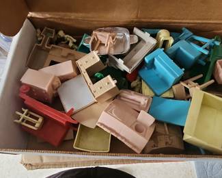 Vintage Marx Plastic Dollhouse Furniture Lot