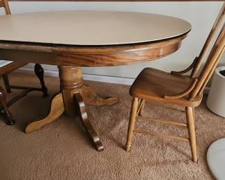 Vintage Oak Spindle Back Dining Table and Chairs Set