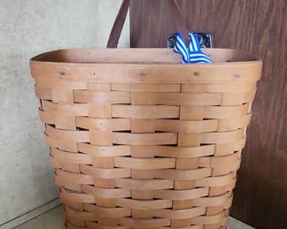 Vintage Longaberger Key Basket
