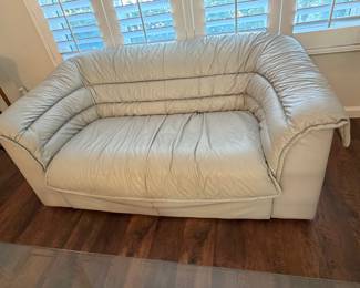 Salotti natuzzi brand leather