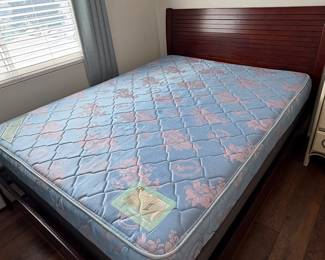 Queen mattress