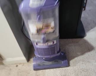 Shark Navigator Lift-Away NV352 Vacuum Cleaner