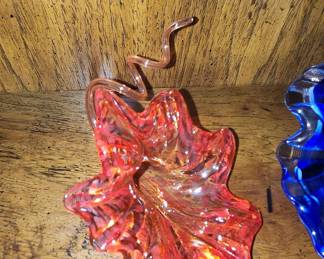 Murano Style Art Glass Leaf Dish