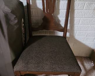 Vintage Queen Anne Style Dining Chair with Upholstered Seat