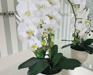 Artificial White Phalaenopsis Orchid Plant