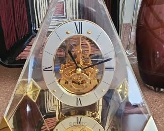 Seiko Quartz Pyramid Skeleton Mantel Clock QAW109G