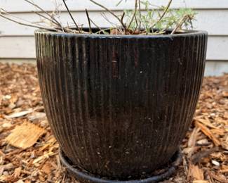 62 OutdoorBlackCeramicPot