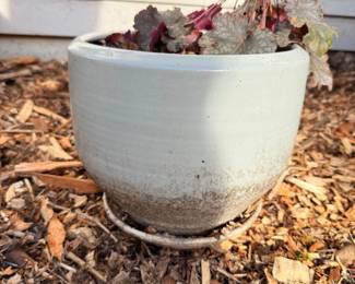 110 OutdoorGrayCeramicPot