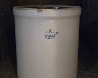 #5 Blue Crown Crock