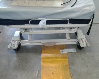 Joern's ULTRA CARE UCXT Electric Hospital Bed w/500 lb. capacity