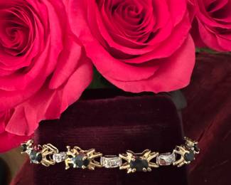 #22C9- $1100 - Bracelet 14kt gold & sapphires. 9.40grams. 7 1/2 L 