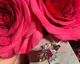 #33 - $375 - Ruby & Diamond ring 14kt - size 6 - 3.8gr