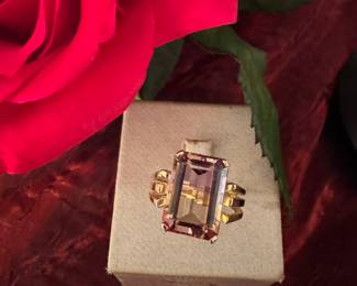 #10 - $580 - Watermelon tourmaline ring, 14kt gold setting, 4.7 gr. 