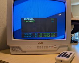 Retro gaming 13" White CRT Monitor C13911 w/mono speaker