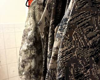 Camouflage clothing