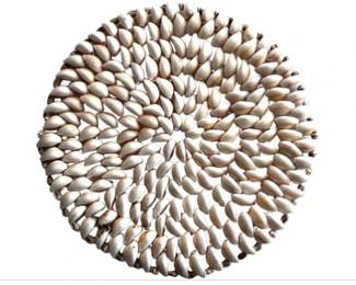 Cowrie Shell Trivet