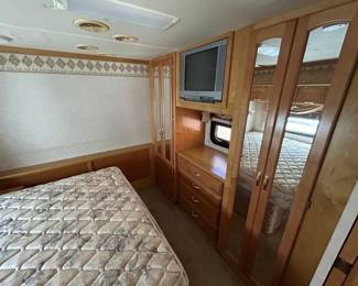 2003 Mountainaire Motorhome

42,000 miles -gas engine - beautiful home on wheels - located in Rockwood

$37,500.00 - Reduced to $35,000