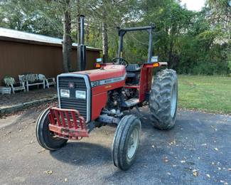 Masey -Fergusion 362 Diesel Tractor

With 6 ft Bushhog  , Finishing Mower and box  ….. selling all in one package for

$14,500.00  CASH 

Great Running Tractor !