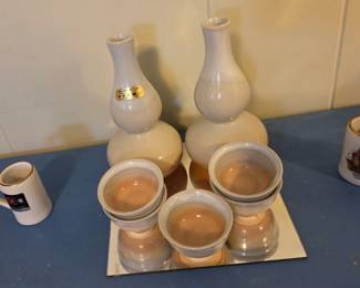 Hagi Ware Sake Set with Two Vases and Four Cups