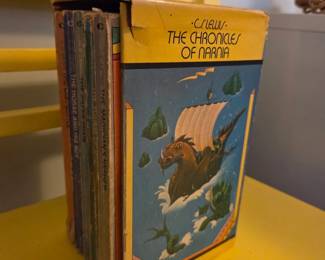 The Chronicles of Narnia Box Set  Collier Books