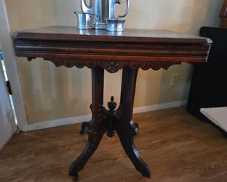 Victorian Eastlake Walnut Parlor Table