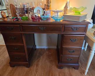 Vintage Mahogany Kneehole Desk