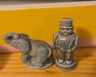 Wade Whimsies Red Rose Tea Circus Elephant and Ringmaster Figurine Set