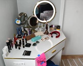 018Some Highlights Naperville Estate Sale BW