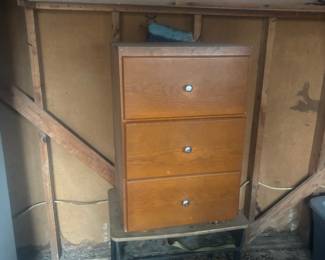 3 drawer chest