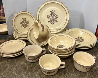 Pfaltzgraff Yorktowne