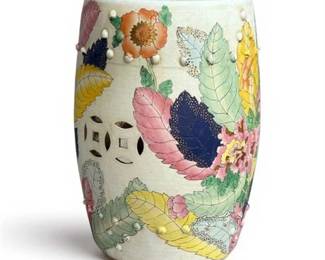 Lot 025-Sil   
Chinese Tobacco Leaf Garden Stool