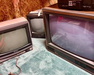 Vintage Televisions-- Sony Trinitron, AMGA and Mitsubishi