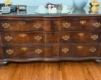 Henredon Chippendale Style Serpentine Front Dresser