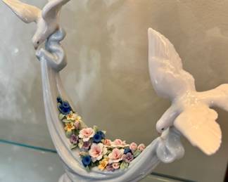 Lladro "Petals of Peace" Porcelain Figurine