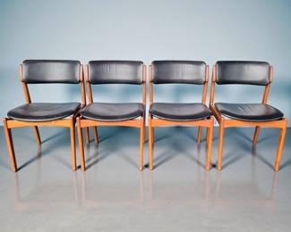 Set Of 4 Danish Mid Century Teak Chairs